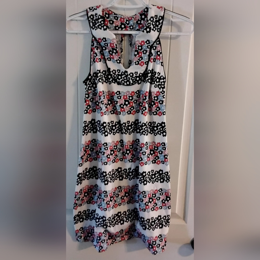 Crown and Ivy Sleeveless Floral Dress XS ❤️